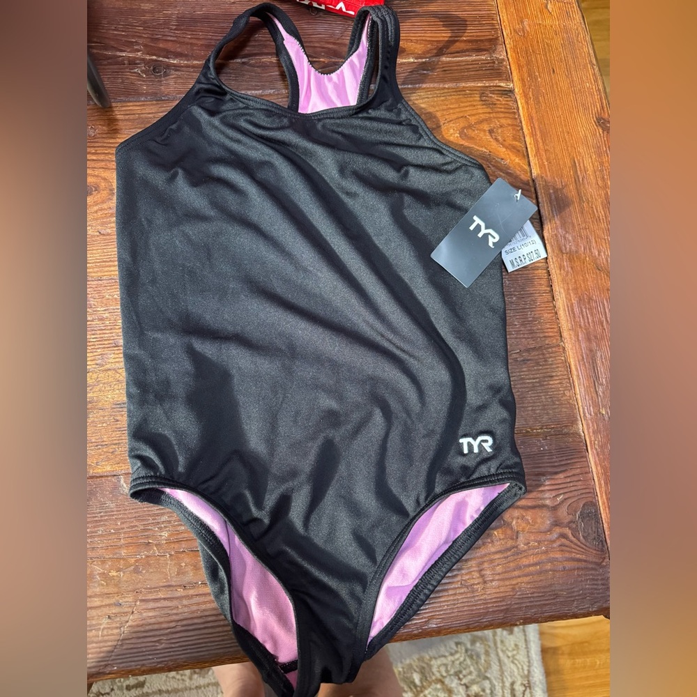 TYR Black and Pink girls 10-12 TYR Swimsuit NWT